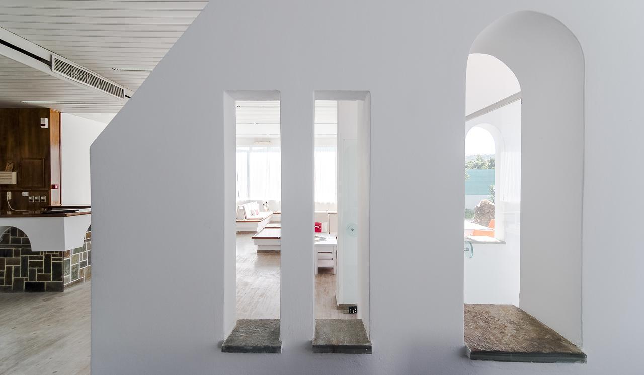 Paradiso Resort Agia Marina  Buitenkant foto