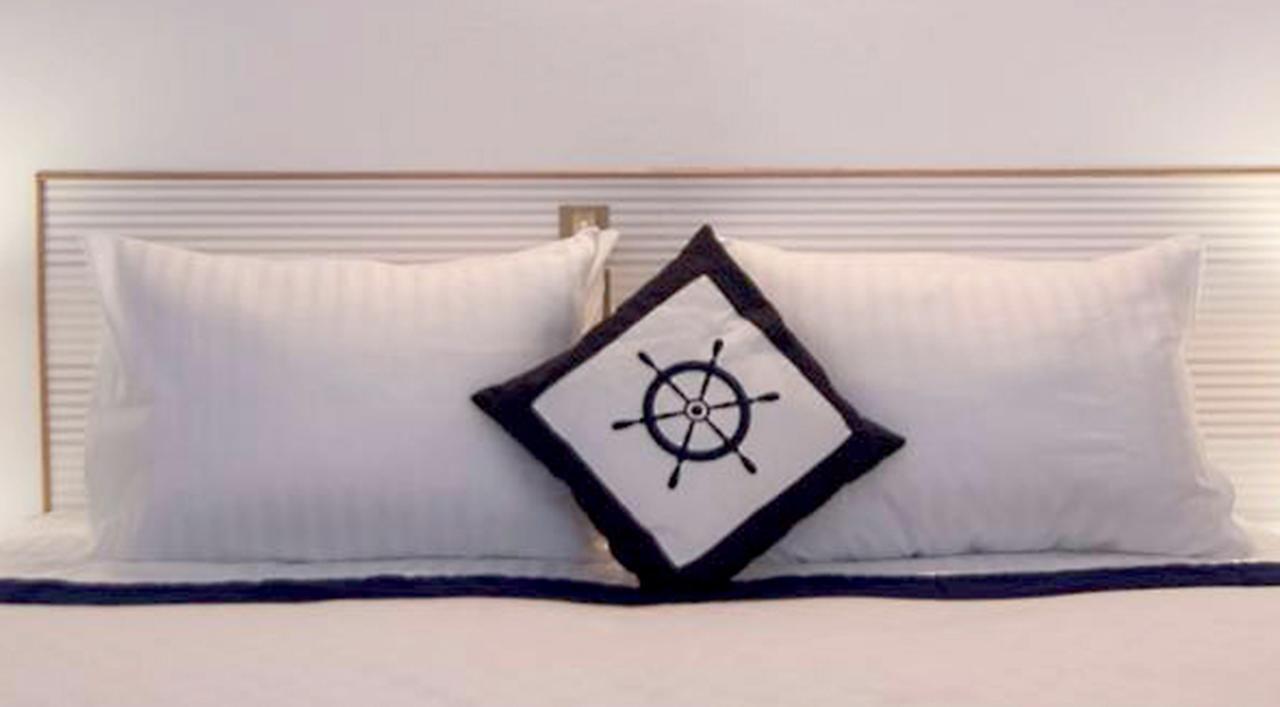 Paradiso Resort Agia Marina  Buitenkant foto