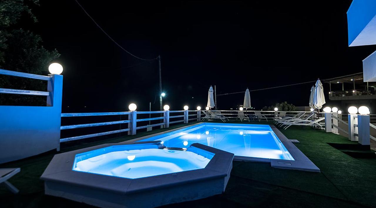 Paradiso Resort Agia Marina  Buitenkant foto