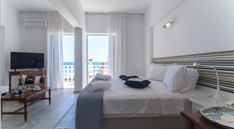 Paradiso Resort Agia Marina  Buitenkant foto